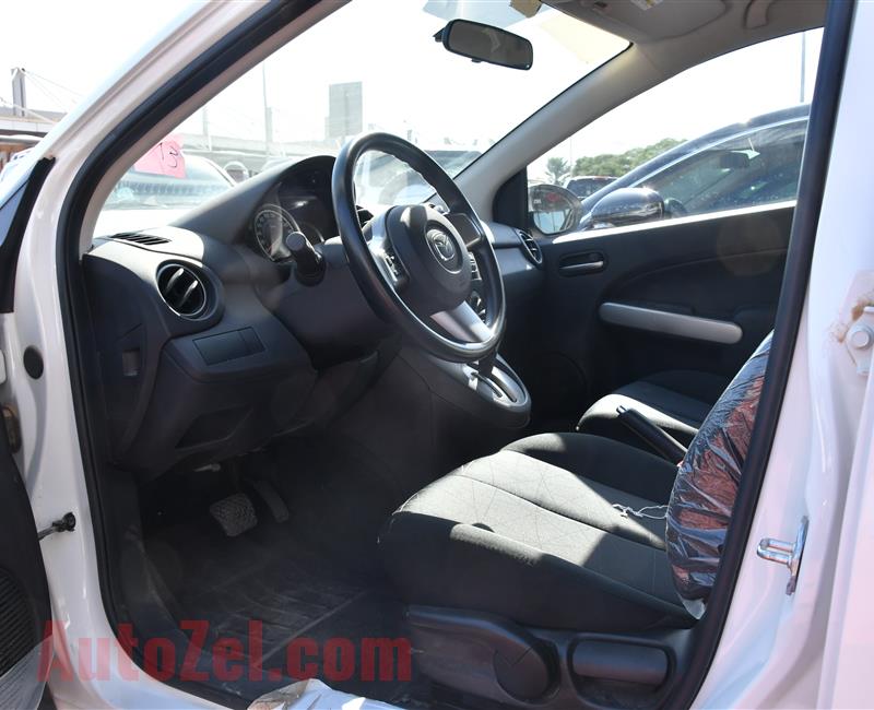 MAZDA 2- 2013- WHITE- ZERO KM- GCC