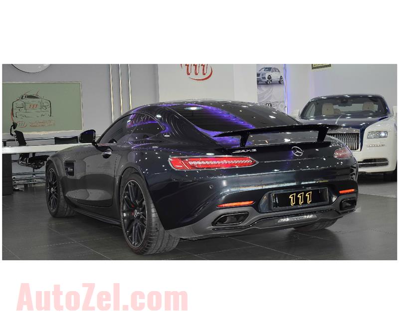 MERCEDES-BENZ AMG GT-S- 2016- BLACK- 21 000 KM- GCC SPECS