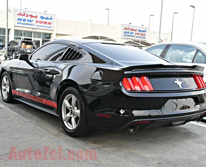 FORD MUSTANG  model 2015 - black - 70,000 km - v6 - CAR SPECS IS AMERICAN