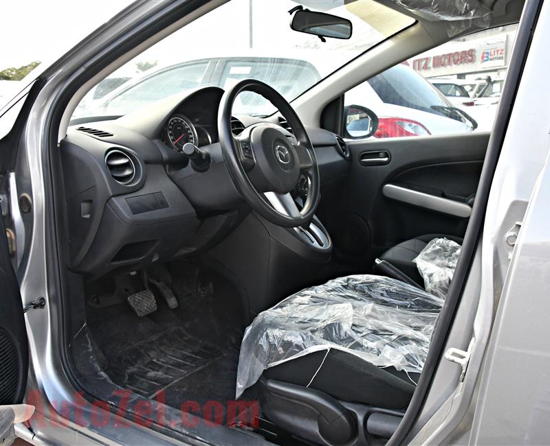 MAZDA 2  MODEL 2013  - SILVER - ZERO KM - V4 - GCC 