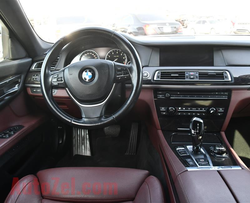 BMW 750Li- 2011- WHITE- 176 000 KM- GCC