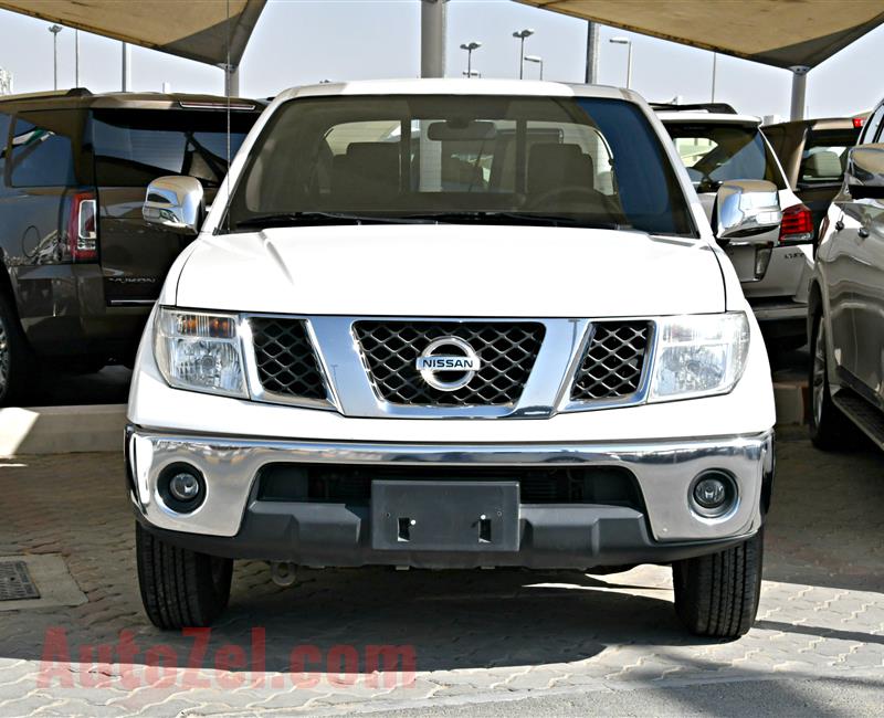 NISSAN NAVARA SE, V4- 2014- WHITE- 160 000 KM- GCC