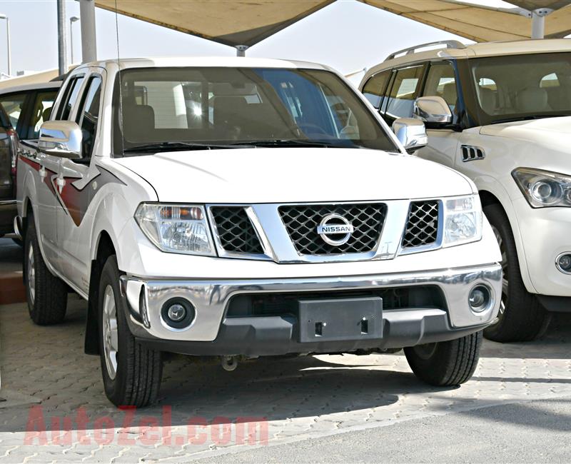 NISSAN NAVARA SE, V4- 2014- WHITE- 160 000 KM- GCC