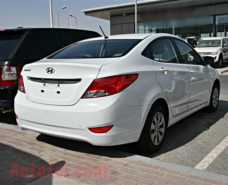 HYUNDAI ACCENT, V4- 2016- WHITE- 64 000 KM- GCC