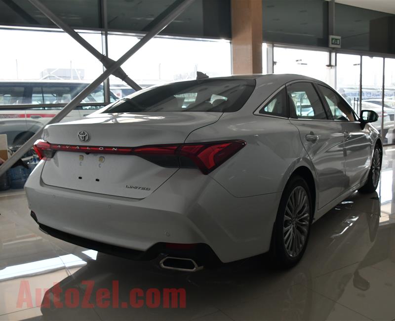 TOYOTA AVALON LIMITED- 2019- WHITE- GCC SPECS