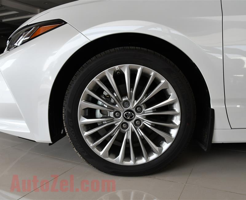 TOYOTA AVALON LIMITED- 2019- WHITE- GCC SPECS