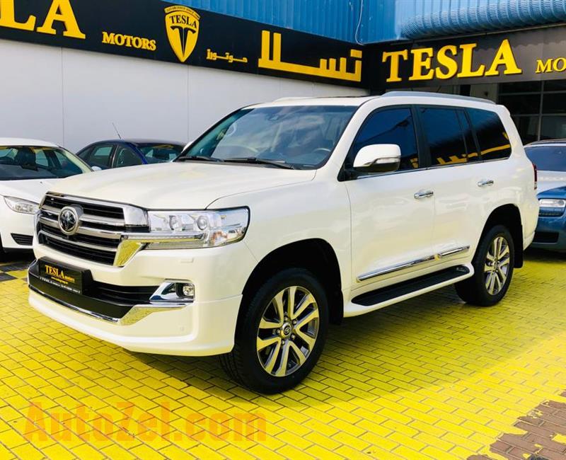 ///2019///LAND CRUISER///VXR 5.7L V8///ONLY 1,000 KM///GCC///DEALER WARRANTY / FREE SERVICE CONTRACT