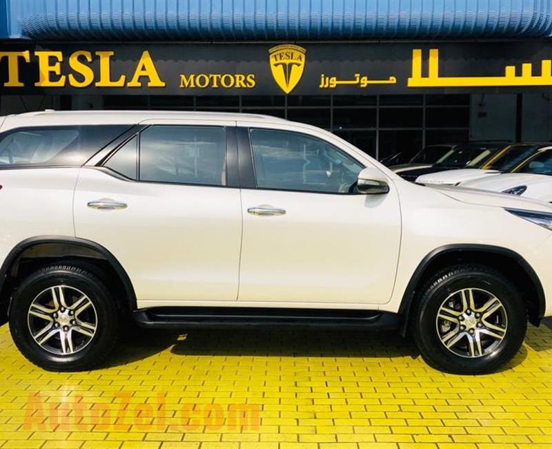 FORTUNER / SR5 / 4WD / GCC / 2017 / WARRANTY! / 7 SITTERS / SUPER CLEAN! / ONLY 1,446 DHS MONTHLY! /