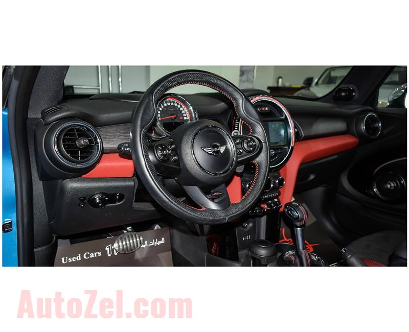 MINI JOHN COOPER WORKS- 2018- BLUE- 28 000 KM- GCC SPECS- CAN BE EXPORT