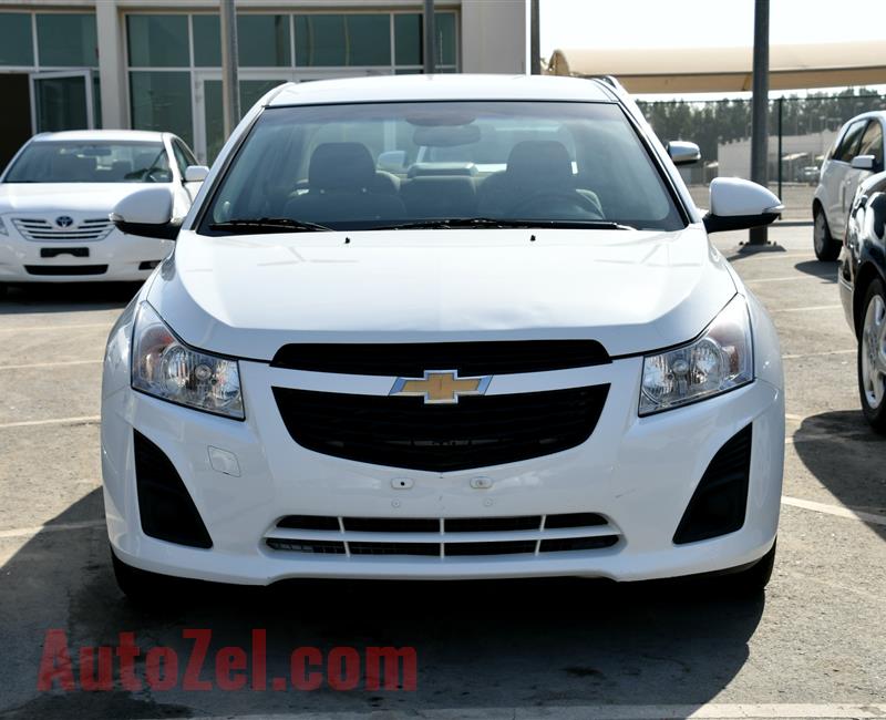 CHEVROLET CRUZE- 2015- WHITE- 90 000 KM- GCC SPECS