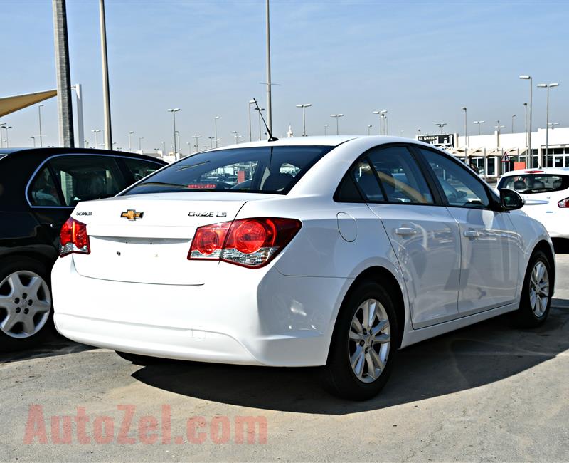 CHEVROLET CRUZE- 2015- WHITE- 90 000 KM- GCC SPECS