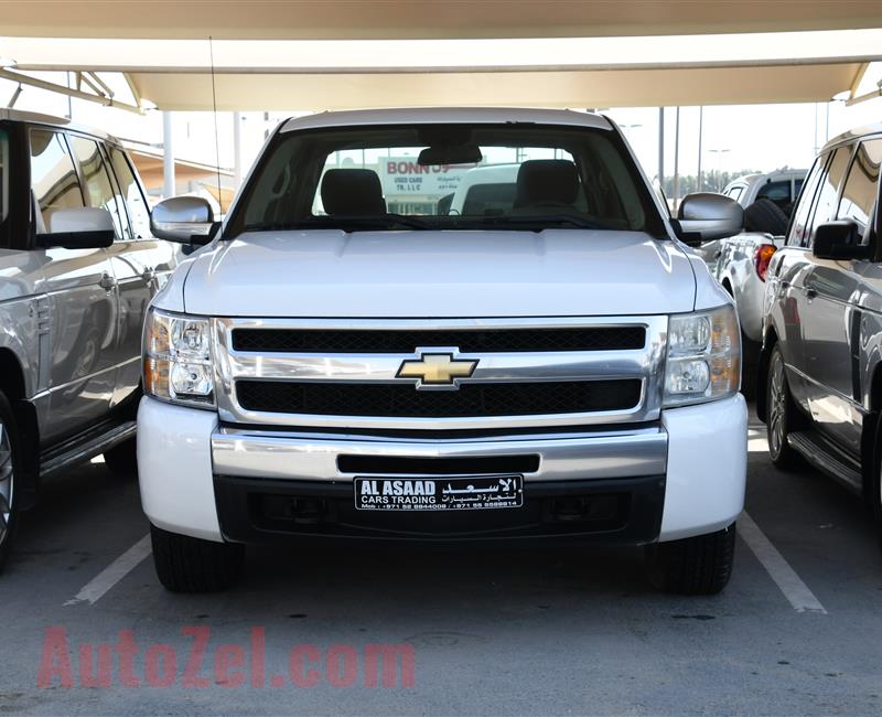 CHEVROLET SILVERADO- 2011- WHITE- 188 000 KM- GCC