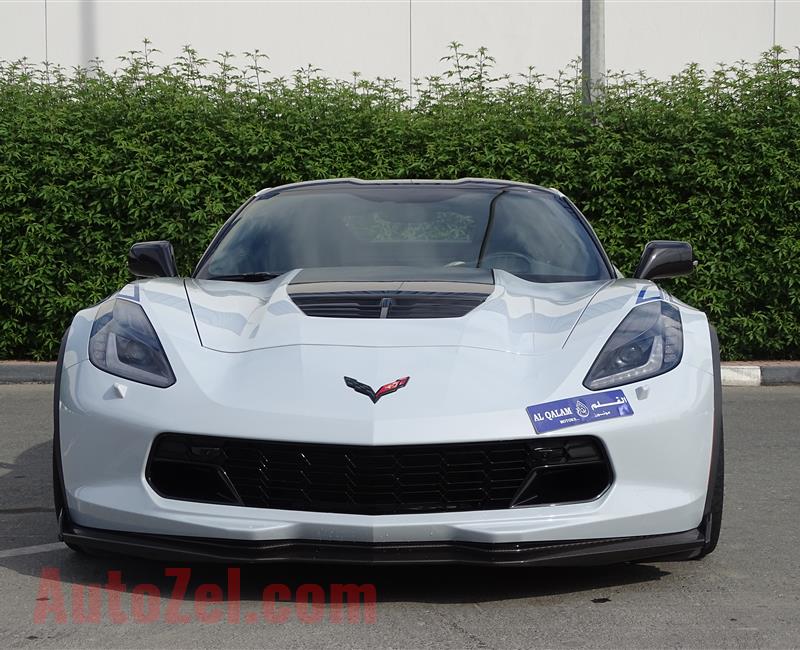 CHEVROLET CORVETTE Z06 65th CARBON- 2018- WHITE- 14 000 KM- GCC SPECS