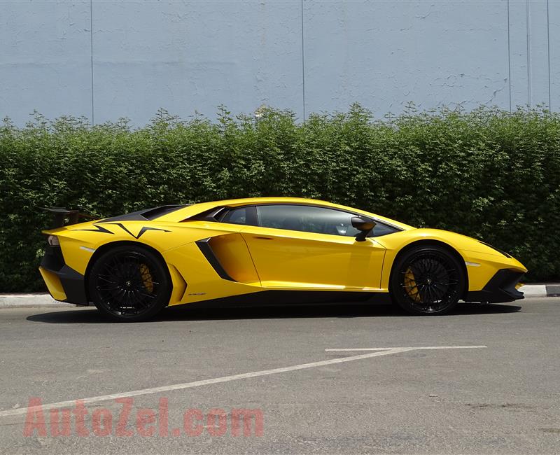 LAMBORGHINI AVENTADOR LP750-4 SV- 2016- YELLOW- 800 KM ONLY- EUROPEAN SPECS- 1 OF 600 CARS