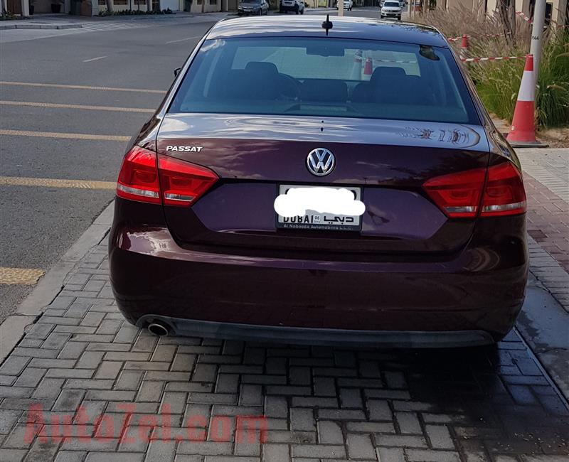 Volkswagen Passat 2014 low kilometers selling for travelling 