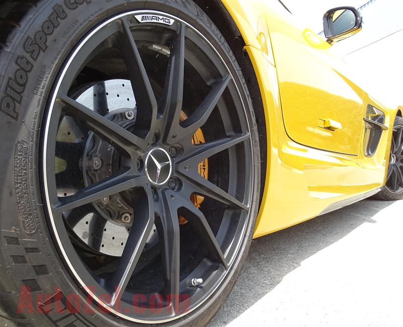 MERCEDES-BENZ SLS BLACK SERIES- 2014- YELLOW- GCC SPECS