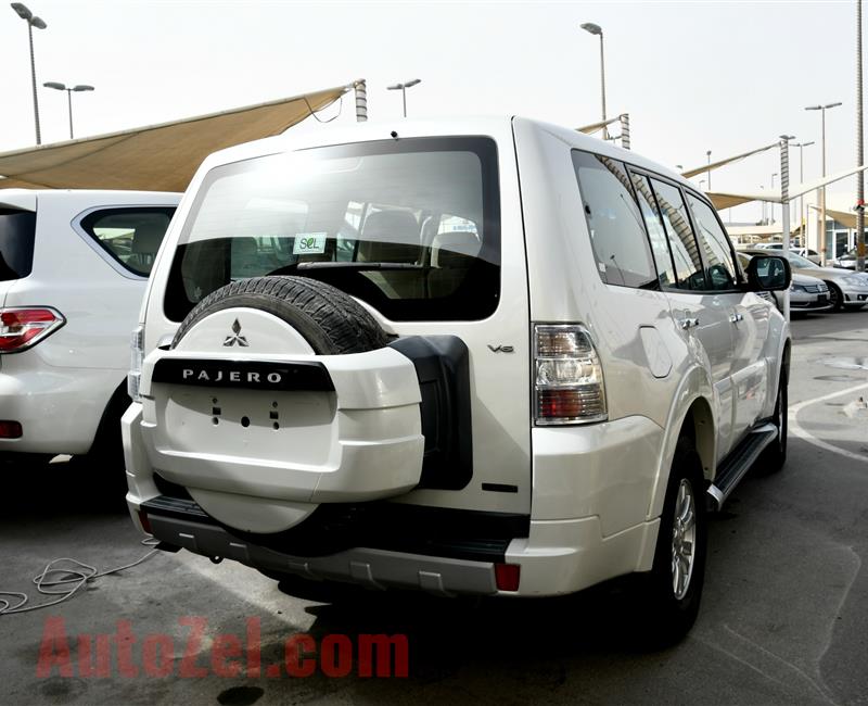 MITSUBISHI PAJERO V6- 2013- WHITE- 100 000 KM- GCC SPECS