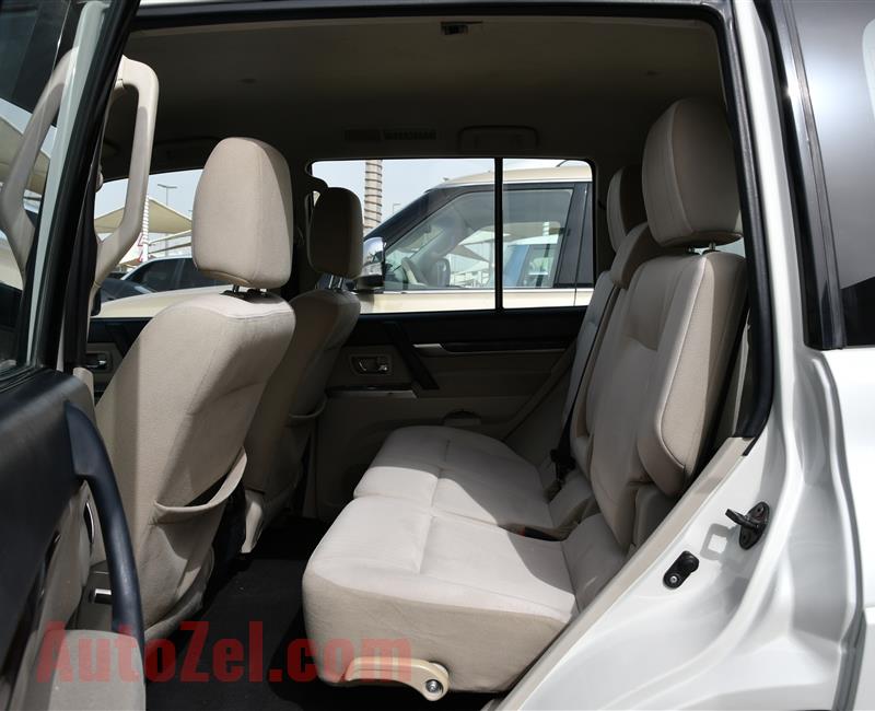 MITSUBISHI PAJERO V6- 2013- WHITE- 100 000 KM- GCC SPECS