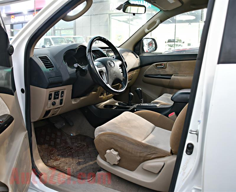 TOYOTA FORTUNER MODEL 2014 - WHITE - 107,000 KM - V6 - GCC 