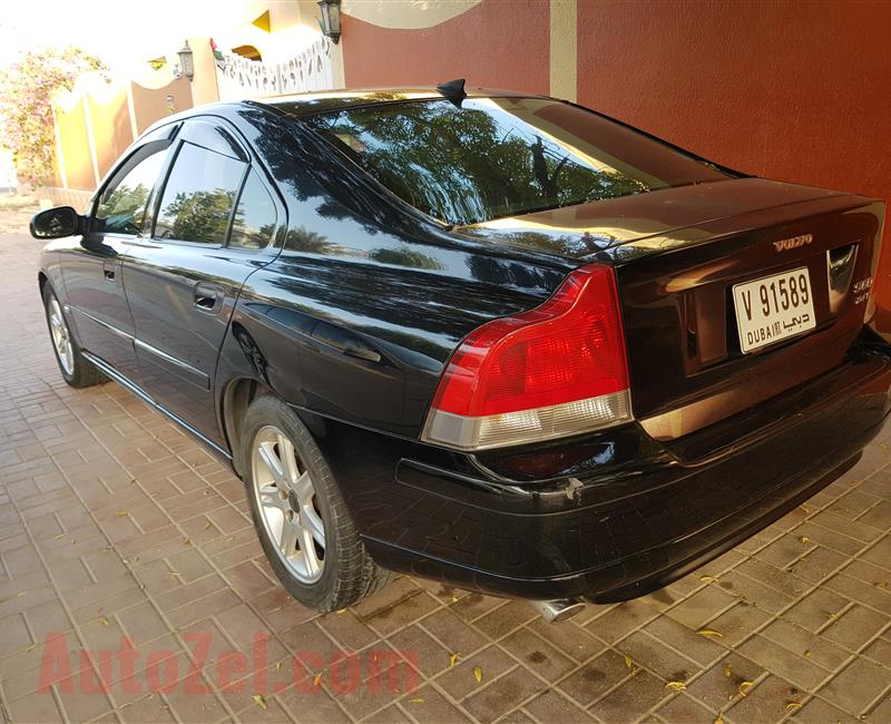 Volvo S60 in excellent condition 