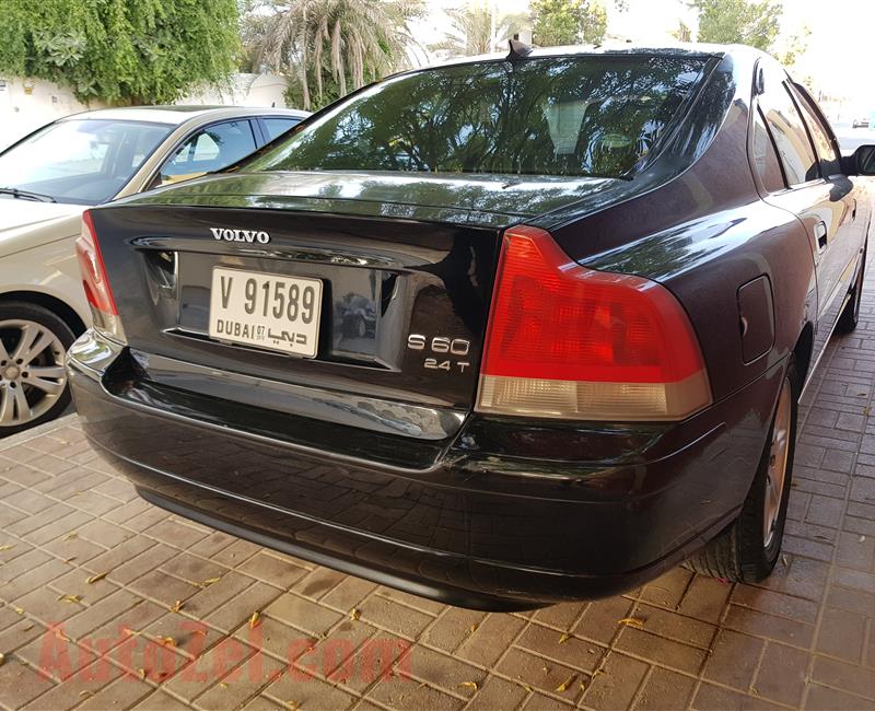 Volvo S60 in excellent condition 