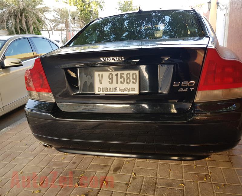 Volvo S60 in excellent condition 