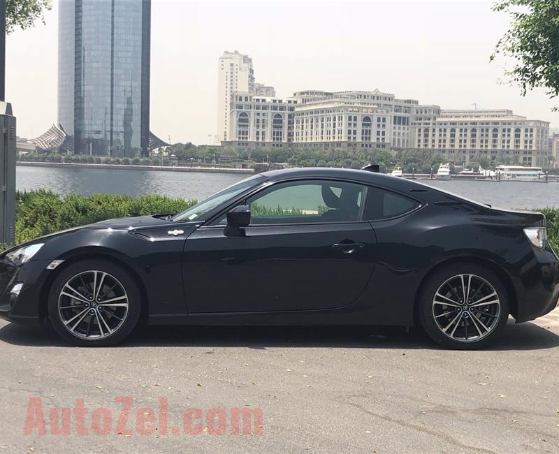 Toyota FT86 VTX Black, 2015, UAE Spec - 36,000 km only!