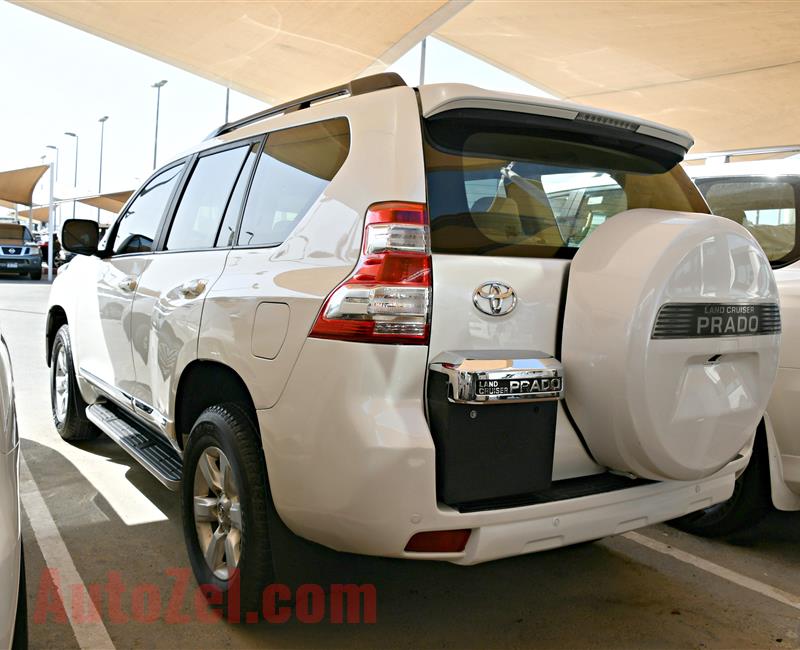 Toyota Land Cruiser Prado- 2015 - white - 85,000 km - v6 - gcc 