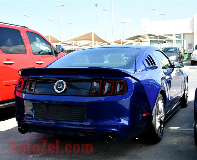 FORD MUSTANG- 2013- BLUE- 196 000 KM- GCC SPECS