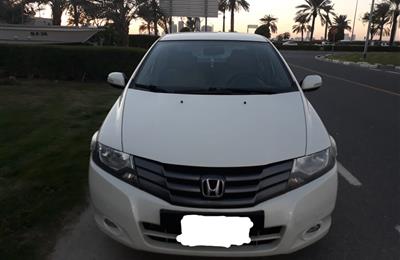 Honda city 2011 model full option GCC space accidentfree...