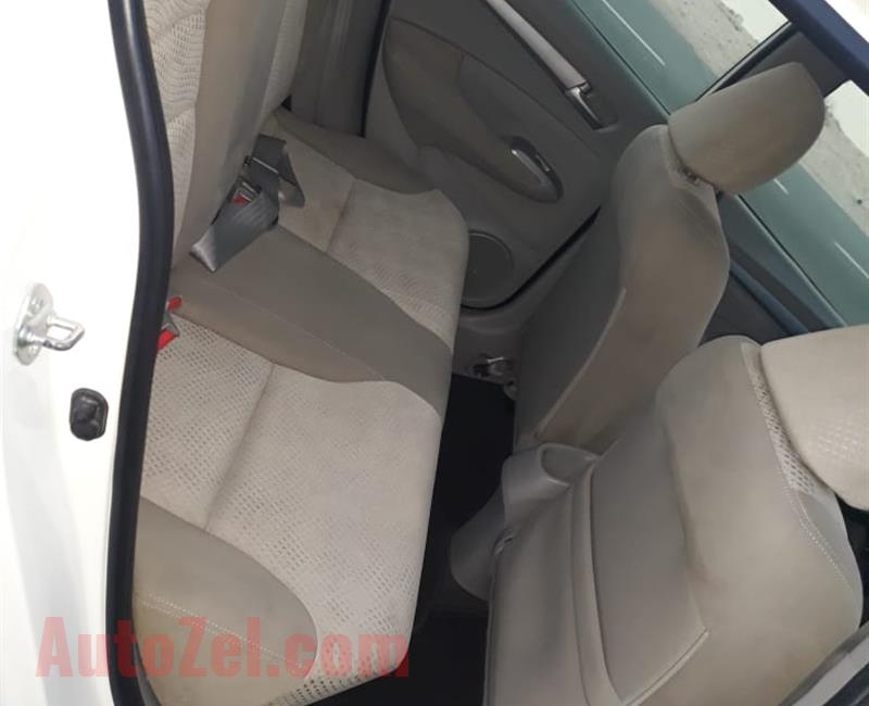 Honda city 2011 model full option GCC space accidentfree argent for sale