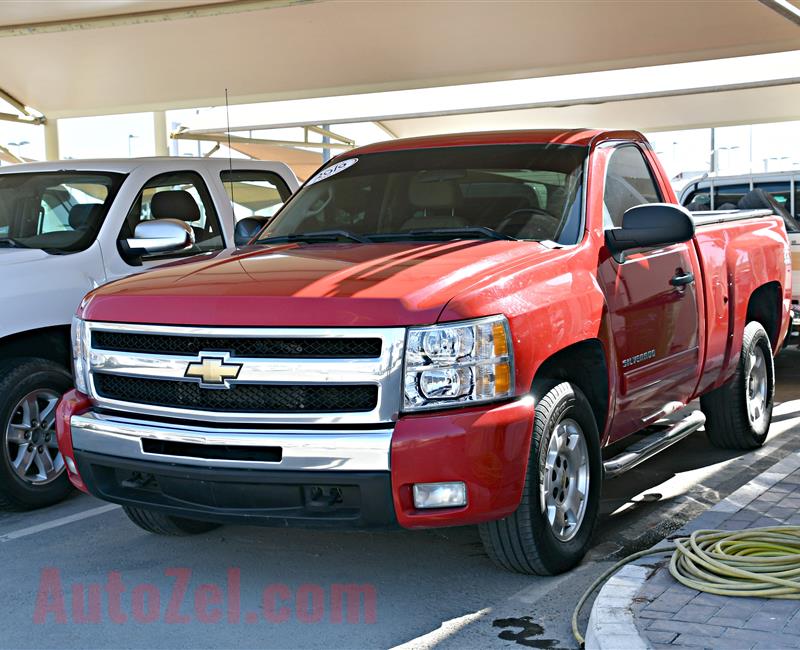 CHEVROLET SILVERADO MODEL 2010 - RED - 278,000 KM -V8 - GCC 