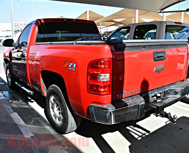 CHEVROLET SILVERADO MODEL 2010 - RED - 278,000 KM -V8 - GCC 