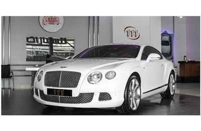 BENTLEY CONTINENTAL GT W12- 2012- WHITE- 90 000 KM- GCC...