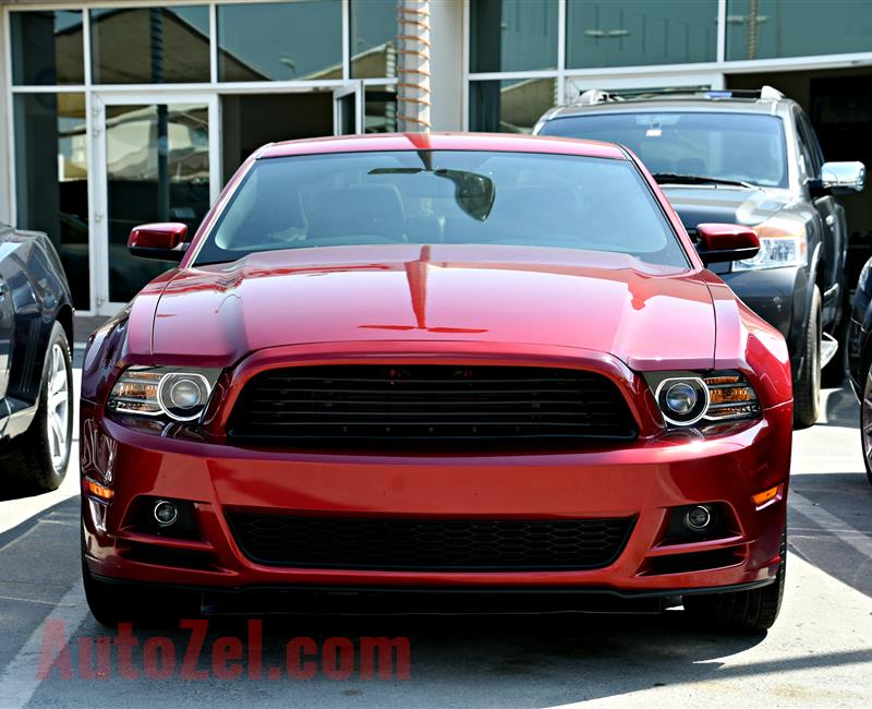 FORD MUSTANG- 2014- RED- 80 000 MILES- AMERICAN SPECS