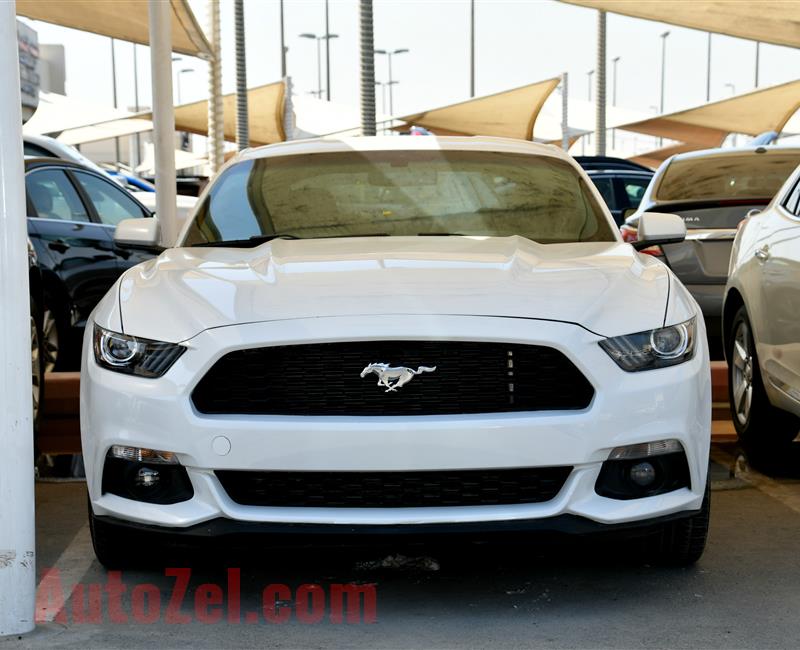 FORD MUSTANG- 2015- WHITE- 34 000 MILES- AMERICAN SPECS