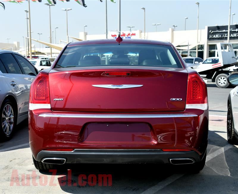 CHRYSLER 300- 2016- RED- 30 000 MILES- AMERICAN SPECS