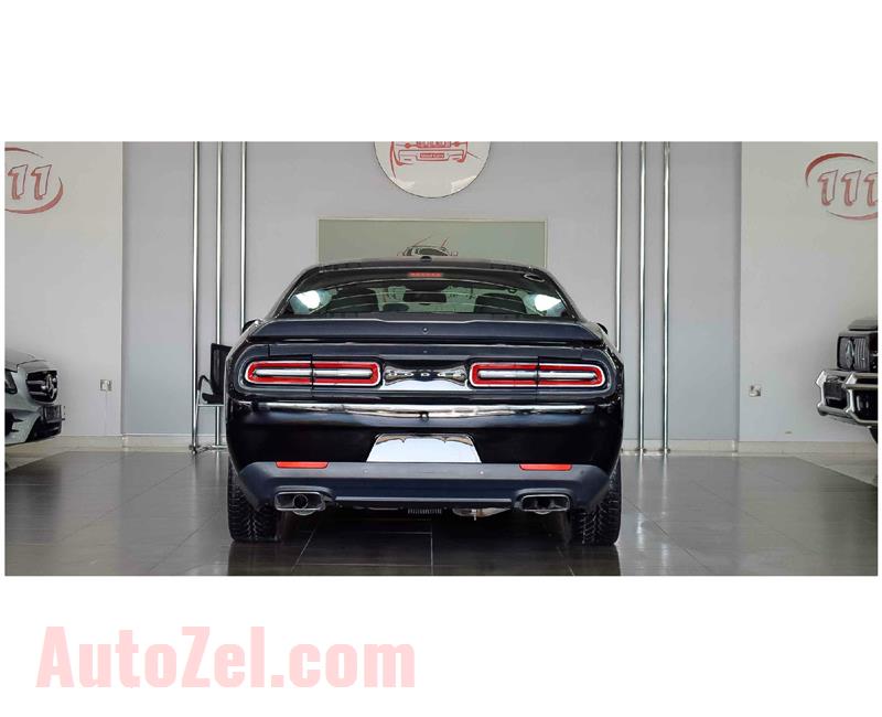 DODGE CHALLENGER SHAKER R/T- 2016- BLACK- 29 000 KM