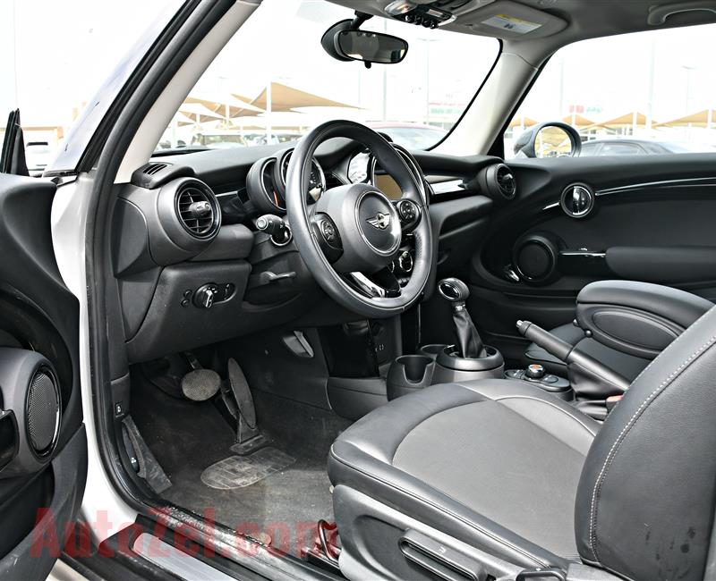 MINI COOPER S PACEMAN MODEL 2014 - WHITE - 19,000 KM - V4 - CAR SPECS IS AMERICAN 