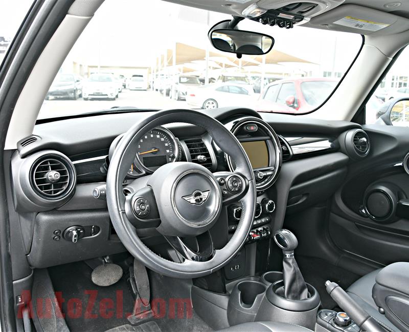 MINI COOPER S PACEMAN MODEL 2014 - WHITE - 19,000 KM - V4 - CAR SPECS IS AMERICAN 