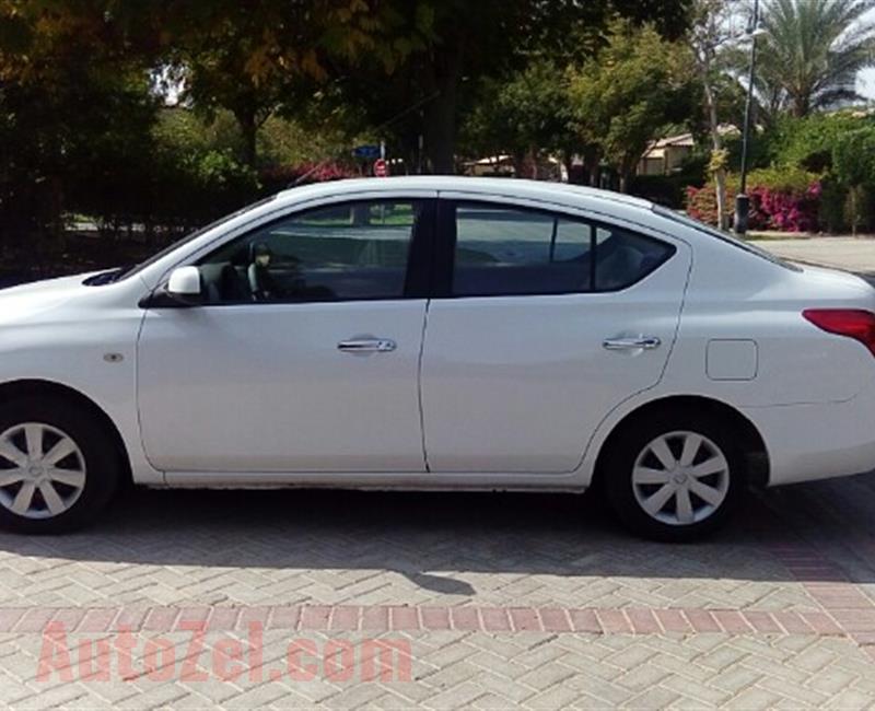 Nissan Sunny 2012