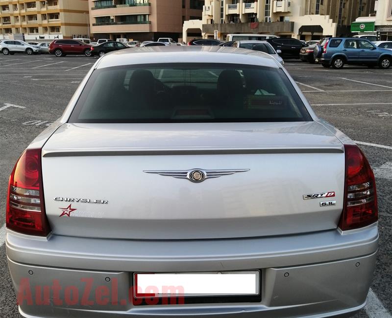 CHRYSLER 300c SRT8 6.1L, GCC, Low Mileage, Genuine condition 