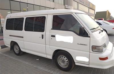 Mitsubishi Minibus 2007