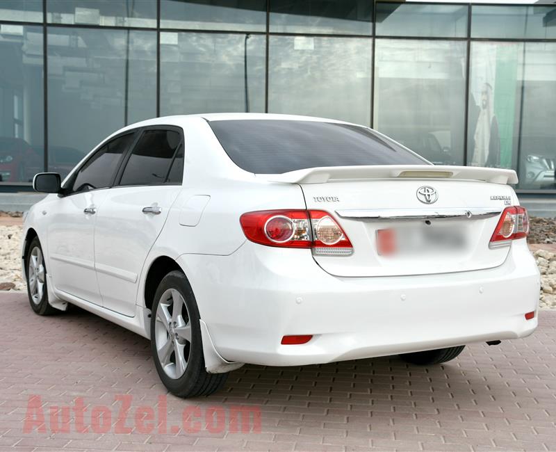 TOYOTA COROLLA 1.8- 2013- WHITE- 150 000 KM- GCC