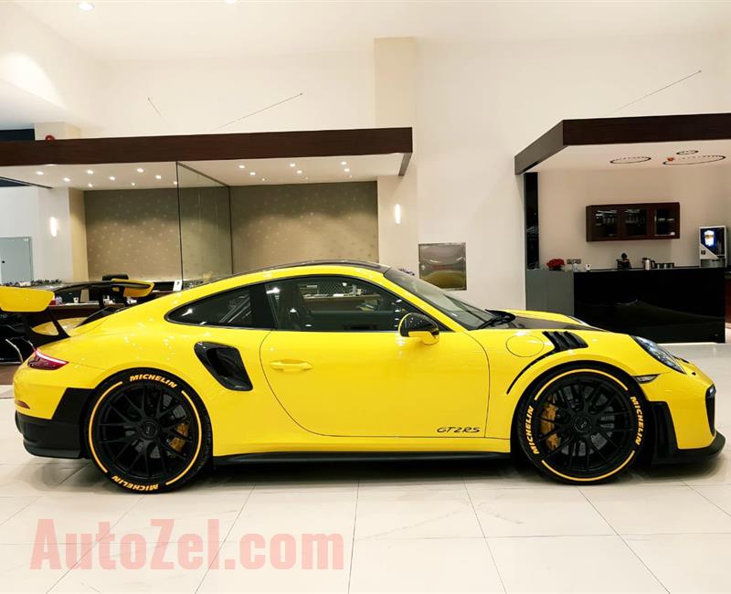 PORSCHE CARRERA 911 GT2 RS- 2018- YELLOW- 2 000 KM- GCC