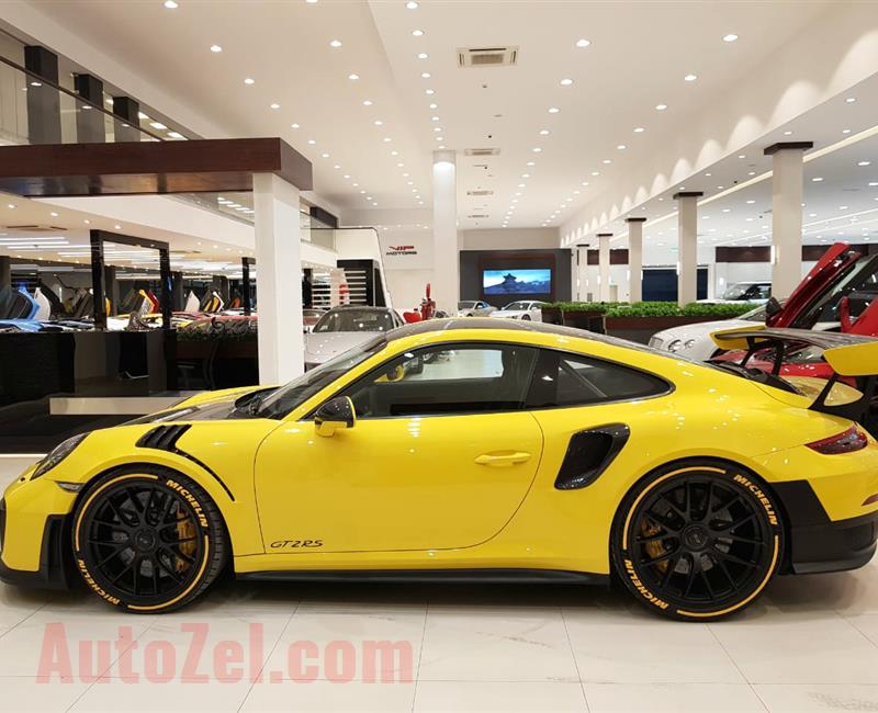 PORSCHE CARRERA 911 GT2 RS- 2018- YELLOW- 2 000 KM- GCC