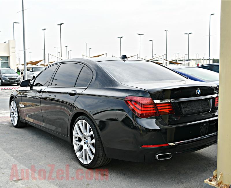 BMW 750LI MODEL 2015 - BLACK - 74,000 KM - V8 - GCC 