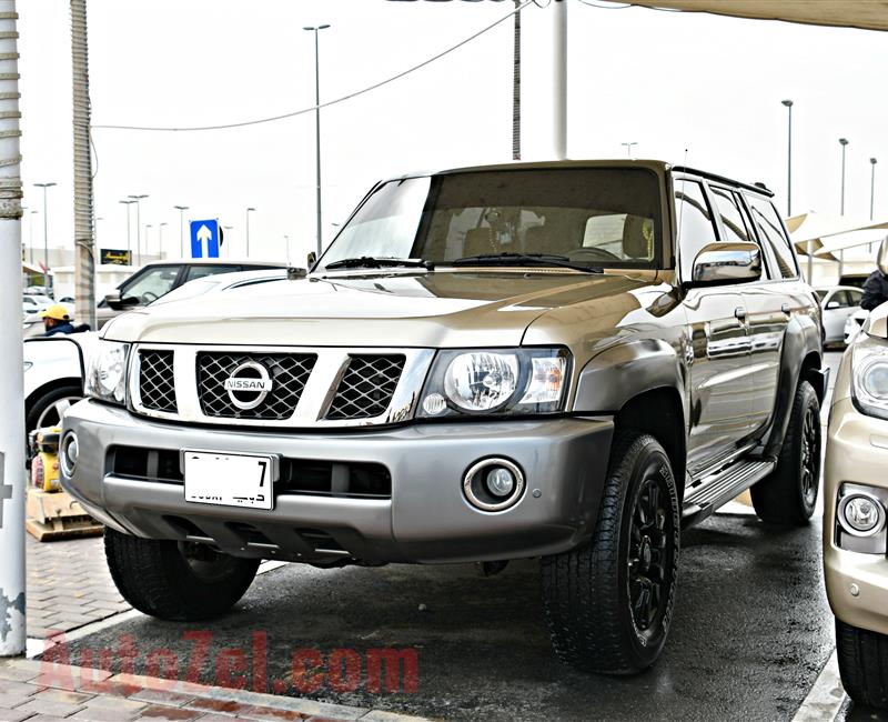 NISSAN PATROL SAFARI MODEL 2017 - GOLD - 72,000 KM - V6 - GCC 