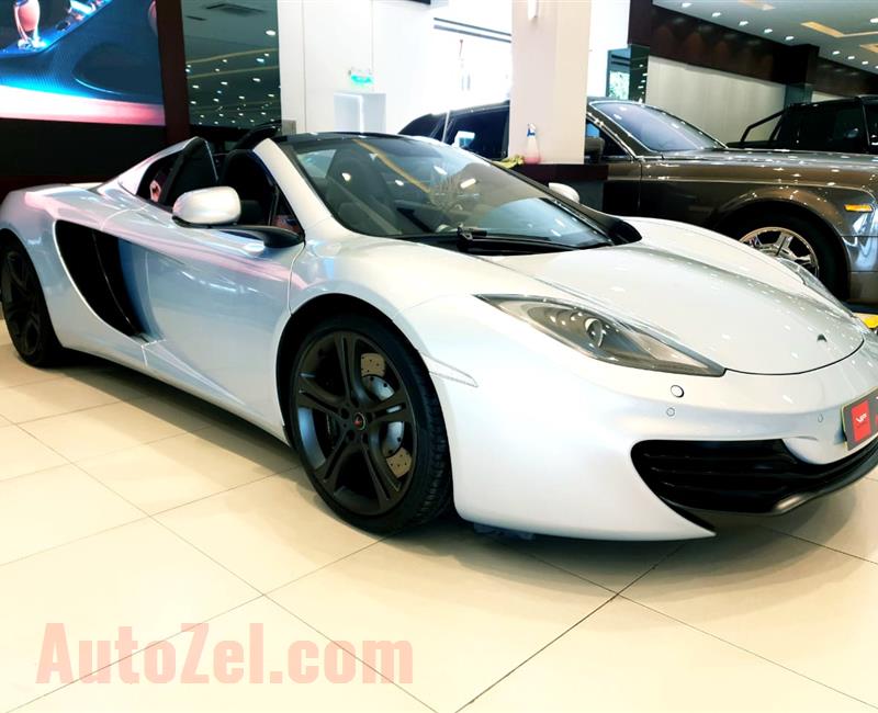 MCLAREN MP4-12C SPIDER- 2013- SILVER- 8 000 KM- GCC- DEALER WARRANTY TILL 2021