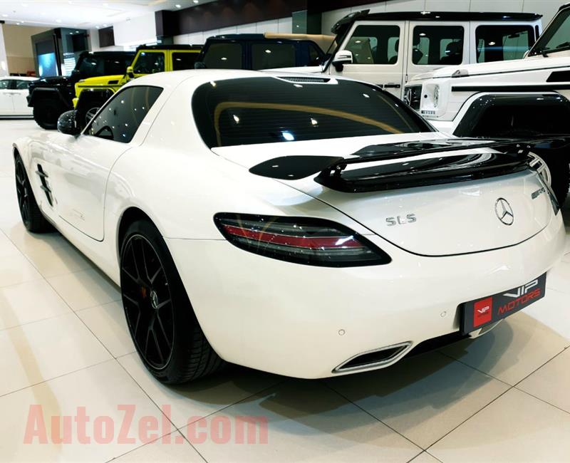 MERCEDES-BENZ SLS AMG FINAL EDITION- 2014- WHITE- 3 000 KM- GCC